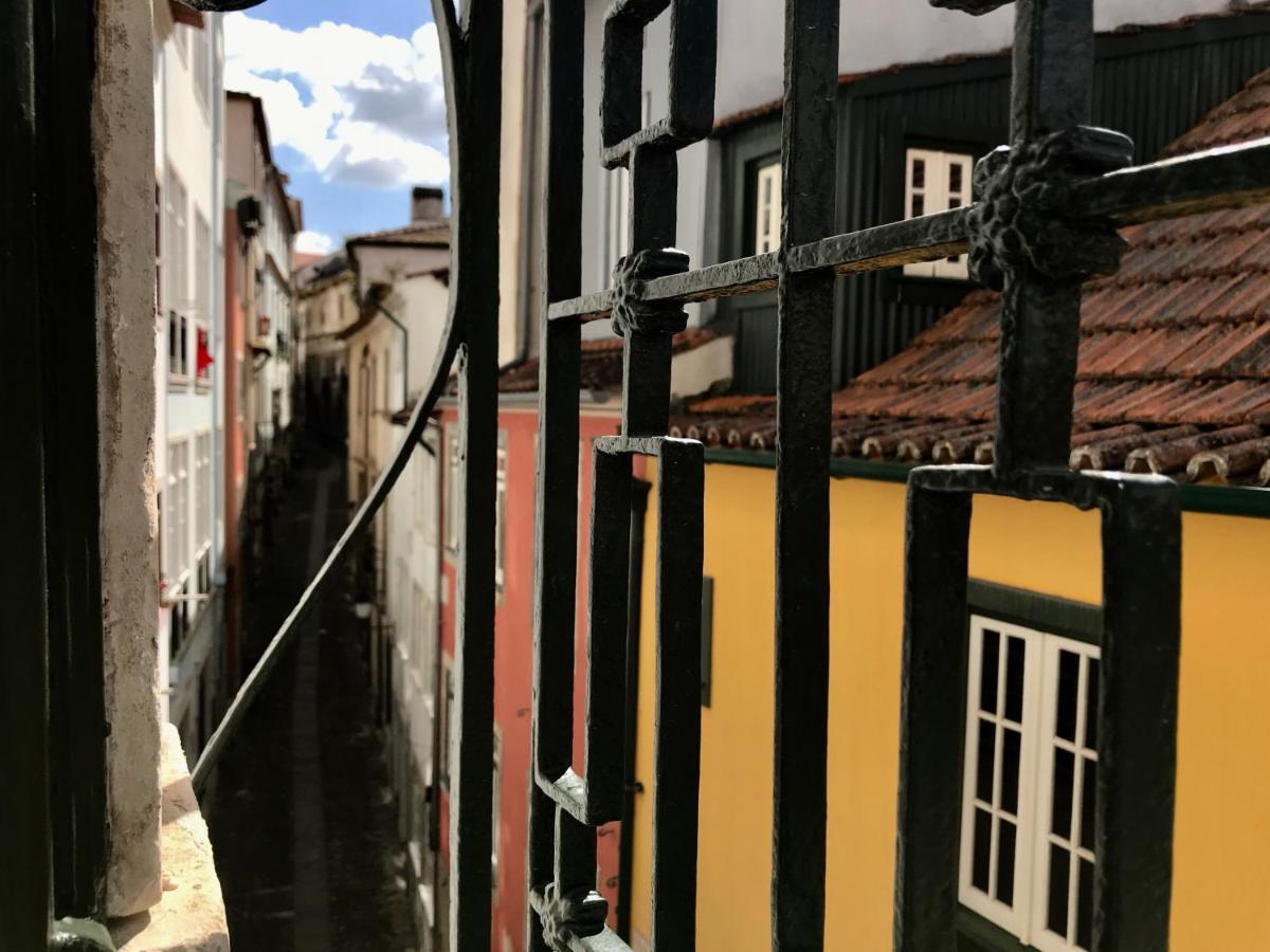 Change The World Hostels - Coimbra - Almedina Exteriör bild
